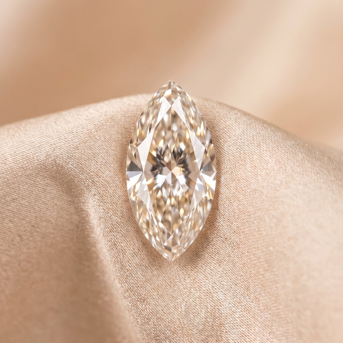 Diamant im Marquise-Schliff – Juwelier Schröder Fulda